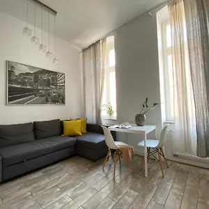 Aravel Premium , Wrocław Polska